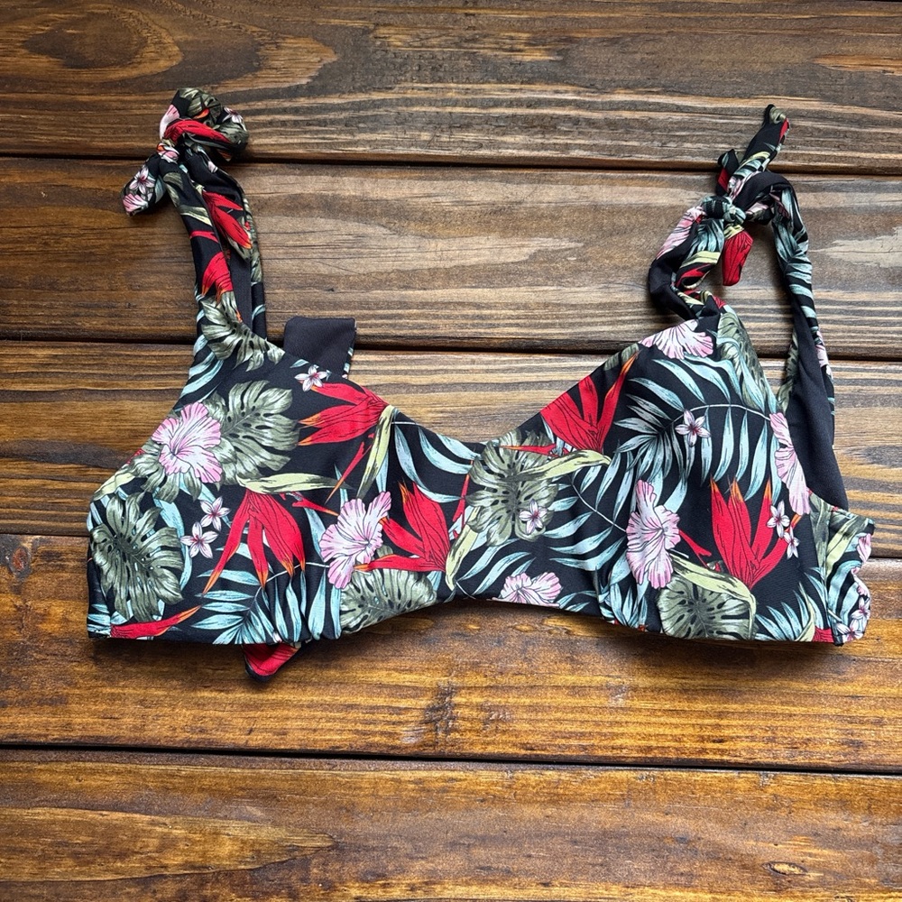 Bikini top